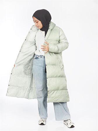 Kapüşonlu Önü Çıtçıt Düğmeli Oversize Uzun Şişme Mont - Mint Yeşili