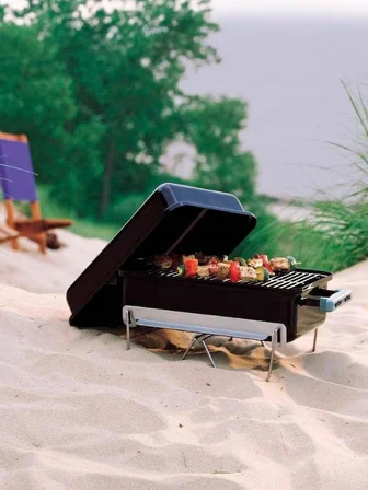 Weber Go-Anywhere Charcoal – Portatif Dikdörtgen Kompakt 42 × 26 cm Izgara | Kilitli Kapak | 6 kg Taşıma Ağırlığı