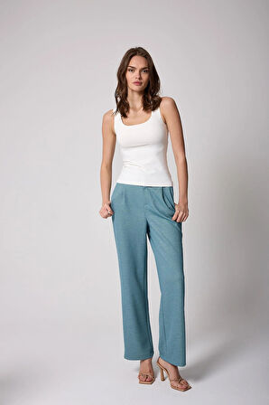 Kadın Atlet Beyaz Likralı Slim Fit Kalın Askılı - 2505