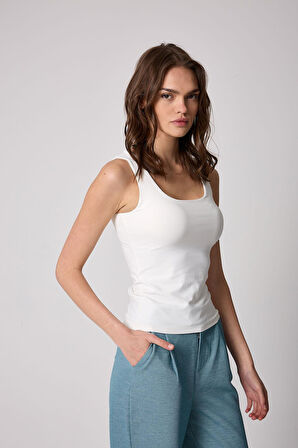 Kadın Atlet Beyaz Likralı Slim Fit Kalın Askılı - 2505