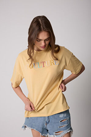 Kadın T-Shirt Sarı Culture Nakışlı Oversize Basic - 2508