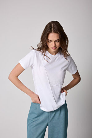 Kadın T-Shirt Beyaz Parçalı Dikiş Detaylı Regular Fit Basic - 2509
