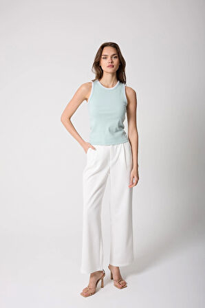 Kadın Su Yeşili Halter Yaka Nakış Detaylı Bluz - 2512