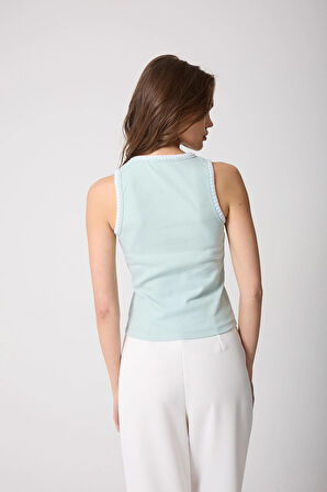 Kadın Su Yeşili Halter Yaka Nakış Detaylı Bluz - 2512