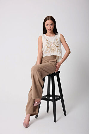 Kadın Ekru Müslin Keten Önü Nakışlı Tasarım Crop Bluz - 2521