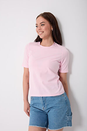 Kadın Pudra Pembe Likralı Yarım Kollu Basic T-shirt - 2524