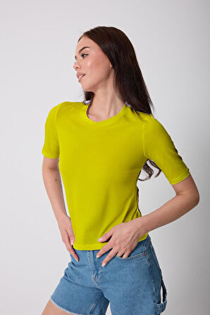 Kadın Yeşil Likralı Yarım Kollu Basic T-shirt - 2524