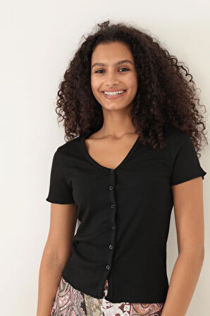 Siyah Fitilli Görünümlü V Yaka Önden Düğmeli Basic Kadın T-shirt- 2417