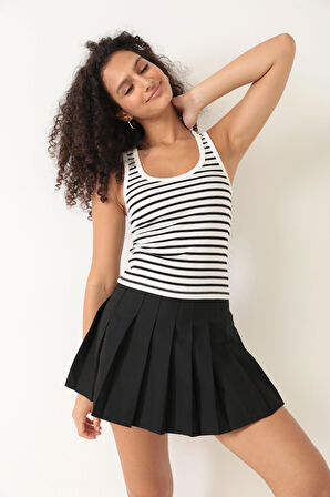 Amida Siyah Çizgili Fitilli Görünümlü Basic Kalın Askılı Kadın Crop Atlet- 2403