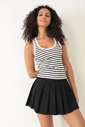 Amida Siyah Çizgili Fitilli Görünümlü Basic Kalın Askılı Kadın Crop Atlet- 2403