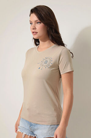 Bej Omzu Nakışlı Bisiklet Yaka Kısa Kollu Kadın T-shirt- 2419