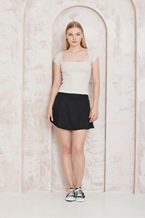 Amida Bej Fitilli Görünümlü Kare Yaka Yarım Kol Kadın T-shirt- 2404