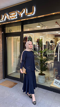 Nuss 1352 Boncuk İşlemeli Etekli Takım Lacivert