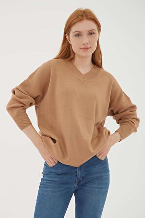 V Yaka Kazak Camel