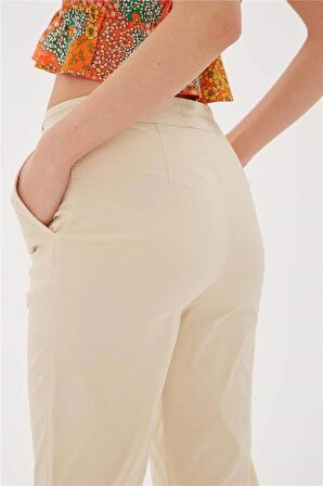 Paçası Düğme Detaylı Pantolon Bej