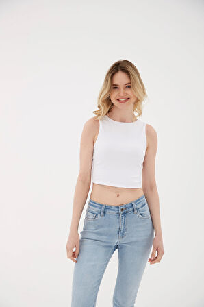 Kolsuz Crop Bluz Beyaz