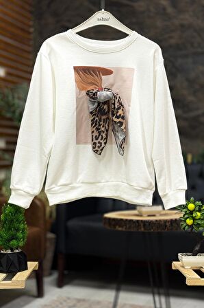 Leopar Fularlı Kız Baskılı Sweat