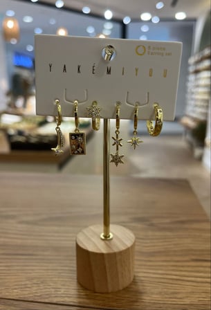 Yakemiyou Taşlı Yıldızlar Altılı Küpe