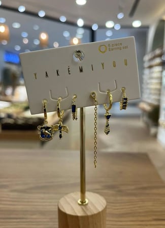 Yakemiyou Mavi Taşlı Altılı Küpe