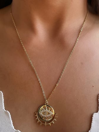 Taşlı ve Göz Uçlu Kolye