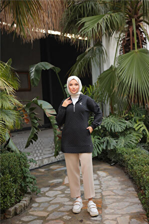 Kısa Fermuarlı Yaka Kapitone Şık Spor Sweat - 71227.003 - Siyah