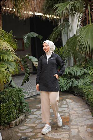 Kısa Fermuarlı Yaka Kapitone Şık Spor Sweat - 71227.003 - Siyah