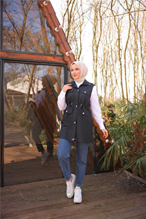 Belden Lastikli Çıtçıtlı Dört Cepli Kapitone Yelek - 71256.003 - Siyah