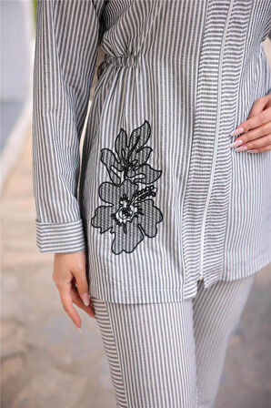 Fermuarlı Çizgi ve Çiçek Desenli İkili Tesettür Kap Spor Takımı - 71269.003 - Siyah