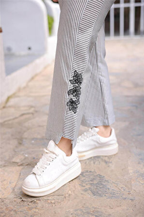 Fermuarlı Çizgi ve Çiçek Desenli İkili Tesettür Kap Spor Takımı - 71269.003 - Siyah