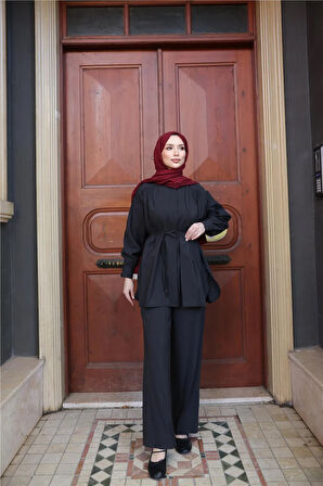 Belden Bağcıklı Büzgülü Kısa Tunik İkili Tesettür Eşofman Takımı - (38-46) - 71298 - Siyah
