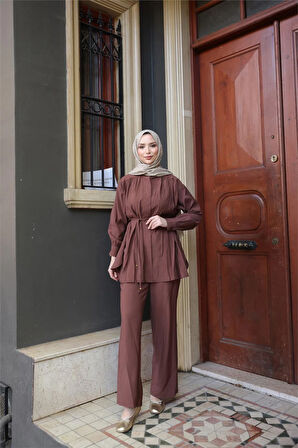 Belden Bağcıklı Büzgülü Kısa Tunik İkili Tesettür Eşofman Takımı - (38-46) - 71298 - Kahverengi