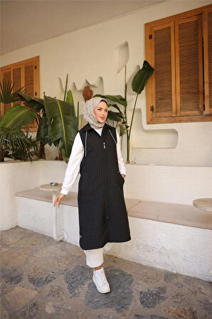 Kapşonlu Fermuarlı Kolsuz Yandan Cepli Kapitone Yelek - (38-46) - 71311 - Siyah