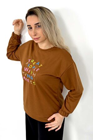 Renkli Yazı İşlemeli Kahverengi Kolu Lastikli Sweatshirt Kahverengi