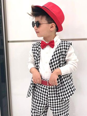 Cool Küçük Beylere Müthiş Şık Kombin