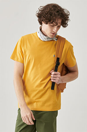 Lightweight SS Small Logo Crew Neck Bisiklet Yaka T-shirt Yellow