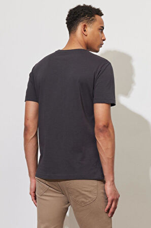 Lightweight SS XM Wobbly Logo Crew Neck Bisiklet Yaka T-shirt Washed Black