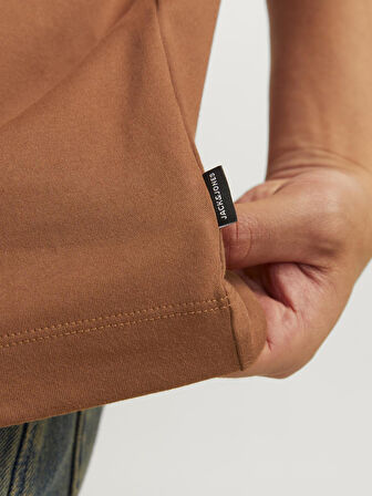 JJEURBAN EDGE TEE SS O-NECK NOOS Bisque