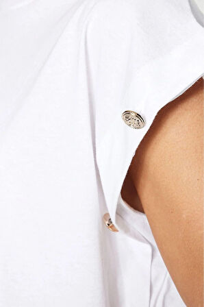 Beyaz %100 Pamuk Düğmeli Vatka Görünümlü Basic Bisiklet Yaka Örme T-shirt