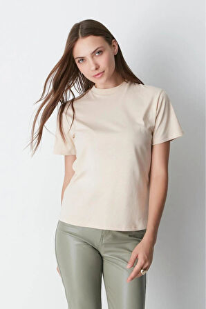 %100 Organik Pamuk Kadın Bej Basic Ribana'lı Dik Yaka Örme T-shirt Yarım Balıkçı