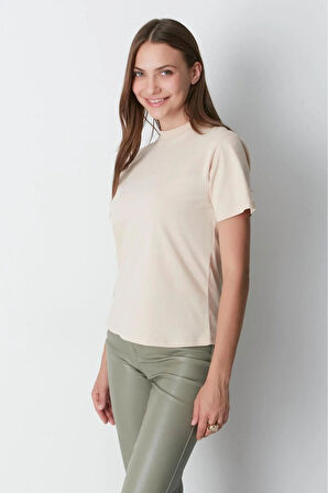 %100 Organik Pamuk Kadın Bej Basic Ribana'lı Dik Yaka Örme T-shirt Yarım Balıkçı