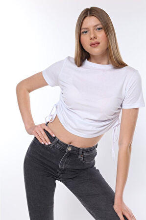 Beyaz 100% Pamuk Büzgü Detaylı Basic Bisiklet Yaka Örme T-shirt Twoss21ts0131