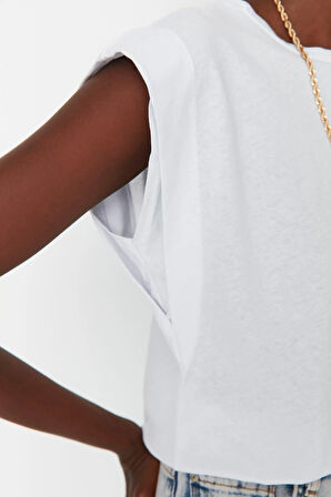 Beyaz %100 Pamuk Vatka Görünümlü Basic Bisiklet Yaka Örme T-shirt