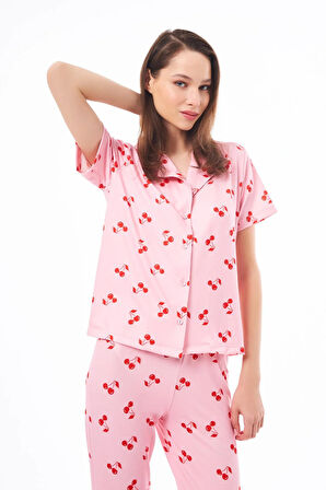 Premium Kadın Pijama Takımı Kiraz Desenli Yumuşak Dokulu Kısa Kollu Gömlek Yaka