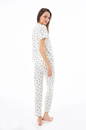 Premium Kadın Pijama Takımı Krem Kalp Desenli Yumuşak Dokulu Kısa Kollu Bisiklet Yaka