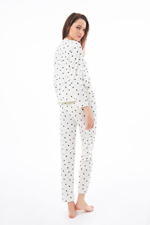 Premium Kadın Pijama Takımı Krem Kalp Desenli Yumuşak Dokulu Bisiklet Yaka Uzun Kollu