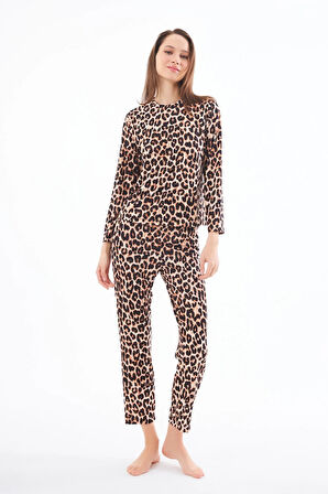 Premium Kadın Pijama Takımı Leopar Desenli Yumuşak Dokulu Bisiklet Yaka Uzun Kollu
