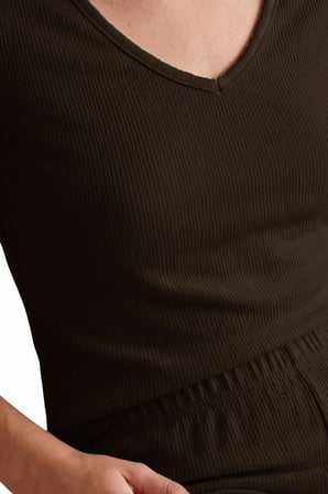 Premium - Neat Collection | Kahverengi Rib Dokulu V Yaka Modal Viskon Bol Paça Kadın Pijama Takımı