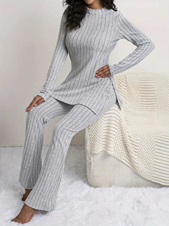 Kadın Uzun Kollu Yuvarlak Yaka Yandan Yırtmaç Detaylı şardonlu Kaşkorse Bluz Ve Pantolon Ikili Takım