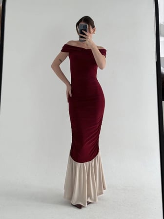 Striptiz Omuzlu Uzun Elbise- Bordo