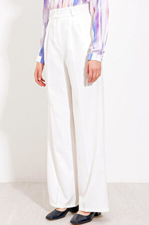 Beyaz Bol Paça Kumaş Pantolon 6647